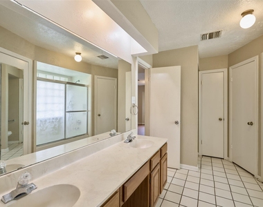 23311 Grand Rapids Lane - Photo Thumbnail 18