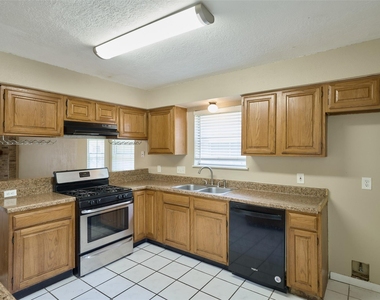 23311 Grand Rapids Lane - Photo Thumbnail 13