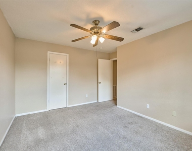 23311 Grand Rapids Lane - Photo Thumbnail 29