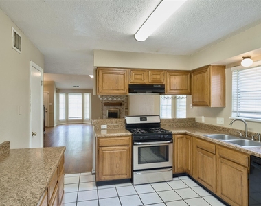 23311 Grand Rapids Lane - Photo Thumbnail 12