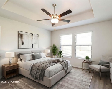 10703 Sunlit Street - Photo Thumbnail 12