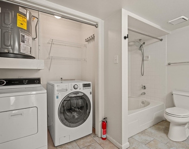 3231 Allen Parkway - Photo Thumbnail 10