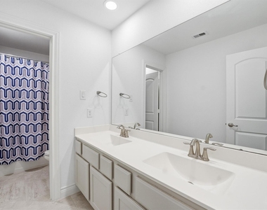 14130 Aspen Woods Court - Photo Thumbnail 20