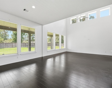 14130 Aspen Woods Court - Photo Thumbnail 9