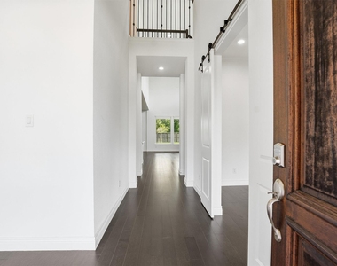 14130 Aspen Woods Court - Photo Thumbnail 3