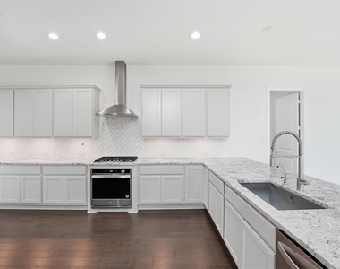 14130 Aspen Woods Court - Photo Thumbnail 10