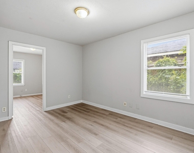 4953 Bataan Road - Photo Thumbnail 4