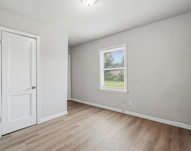 4953 Bataan Road - Photo Thumbnail 6