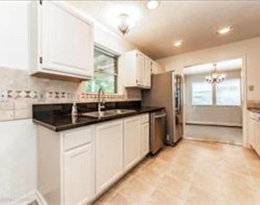 14303 Oak Chase Drive - Photo Thumbnail 7