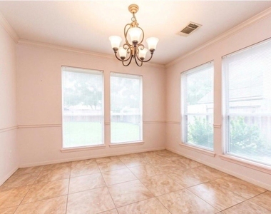 14303 Oak Chase Drive - Photo Thumbnail 4