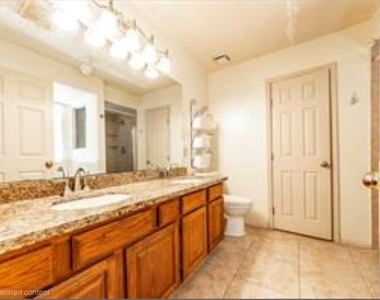 14303 Oak Chase Drive - Photo Thumbnail 13
