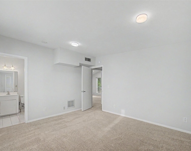 2723 Nottingham Street - Photo Thumbnail 30