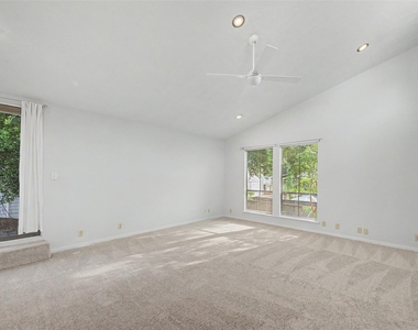 2723 Nottingham Street - Photo Thumbnail 20