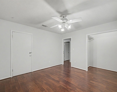 2723 Nottingham Street - Photo Thumbnail 37