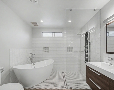 2723 Nottingham Street - Photo Thumbnail 22
