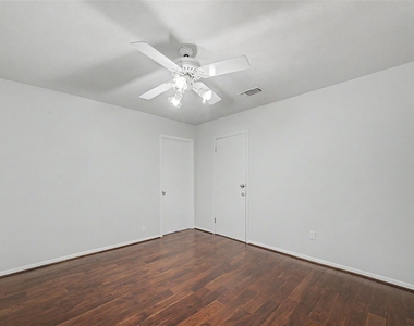 2723 Nottingham Street - Photo Thumbnail 27