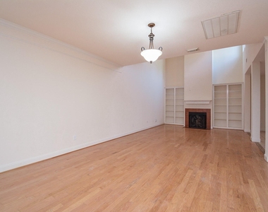 16407 N Eldridge Parkway - Photo Thumbnail 9