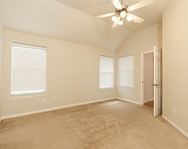 10218 W Palm Lake Drive - Photo Thumbnail 9
