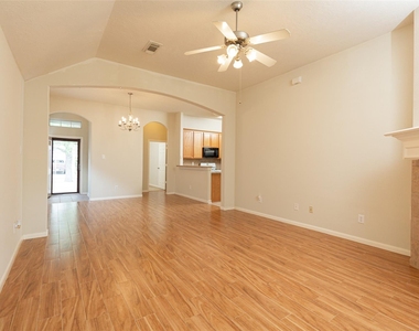 10218 W Palm Lake Drive - Photo Thumbnail 5