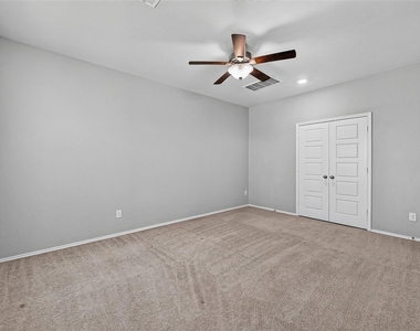 21522 Autumn Summit Street - Photo Thumbnail 30