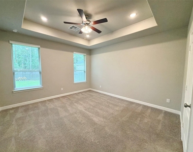415 Northern Pike Drive - Photo Thumbnail 11