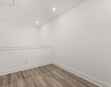 2928 Stevens Street - Photo Thumbnail 16