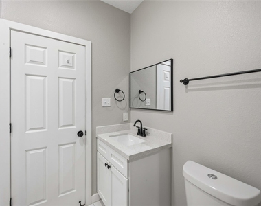 426 New Mexico Street - Photo Thumbnail 10