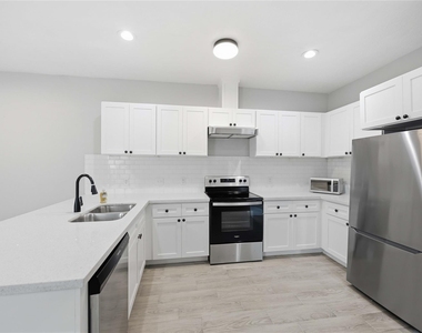 426 New Mexico Street - Photo Thumbnail 8