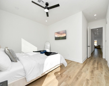 3909 Maggie Street - Photo Thumbnail 10