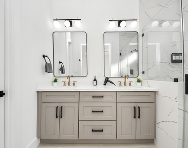 3909 Maggie Street - Photo Thumbnail 12