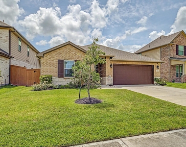 10842 Cliffs View Drive - Photo Thumbnail 2