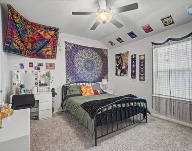 10842 Cliffs View Drive - Photo Thumbnail 35