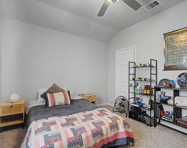 10842 Cliffs View Drive - Photo Thumbnail 27