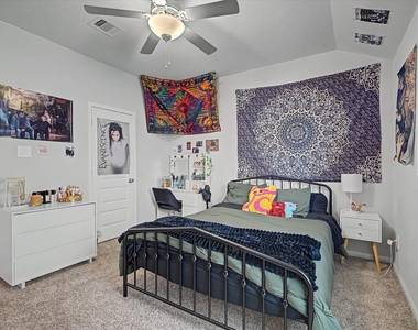 10842 Cliffs View Drive - Photo Thumbnail 36