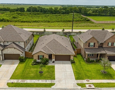 10842 Cliffs View Drive - Photo Thumbnail 43