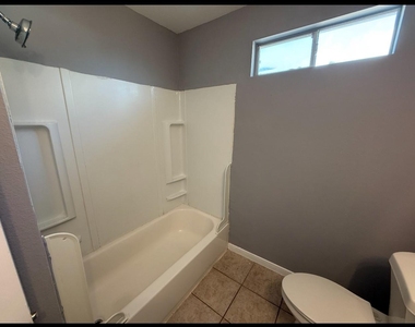16939 Watering Oaks Lane - Photo Thumbnail 12