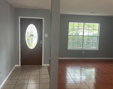 16939 Watering Oaks Lane - Photo Thumbnail 3