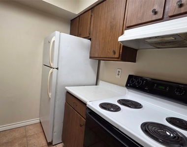 800 Post Oak Boulevard - Photo Thumbnail 6