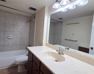 800 Post Oak Boulevard - Photo Thumbnail 7