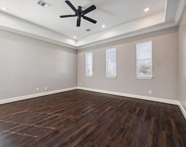 2807 Wichita Street - Photo Thumbnail 8