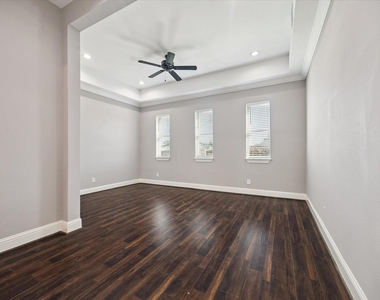 2807 Wichita Street - Photo Thumbnail 15