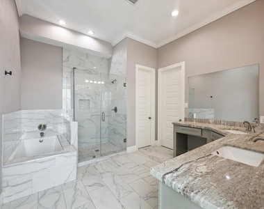 2807 Wichita Street - Photo Thumbnail 10