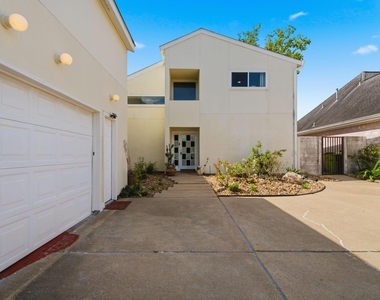2810 Lake View Drive - Photo Thumbnail 37