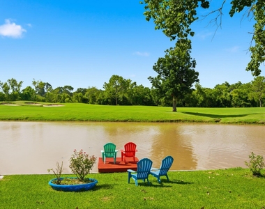 2810 Lake View Drive - Photo Thumbnail 10