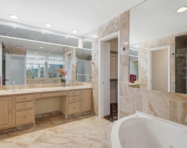 2810 Lake View Drive - Photo Thumbnail 23