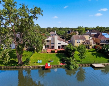 2810 Lake View Drive - Photo Thumbnail 12