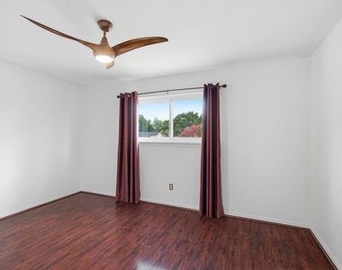2810 Lake View Drive - Photo Thumbnail 29