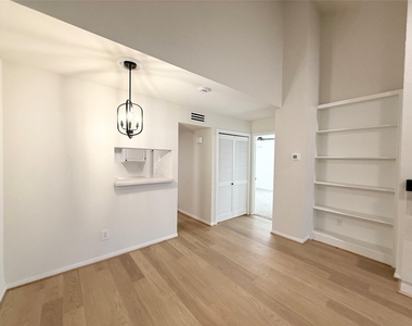 1860 White Oak Drive - Photo Thumbnail 10