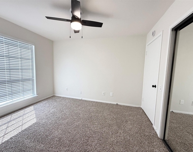 1860 White Oak Drive - Photo Thumbnail 21