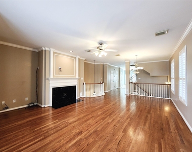 2637 W Dallas Street - Photo Thumbnail 7